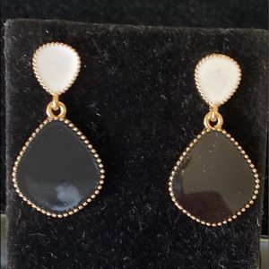 GOLD TONE BLACK/WHITE ENAMEL DANGLING EARRINGS